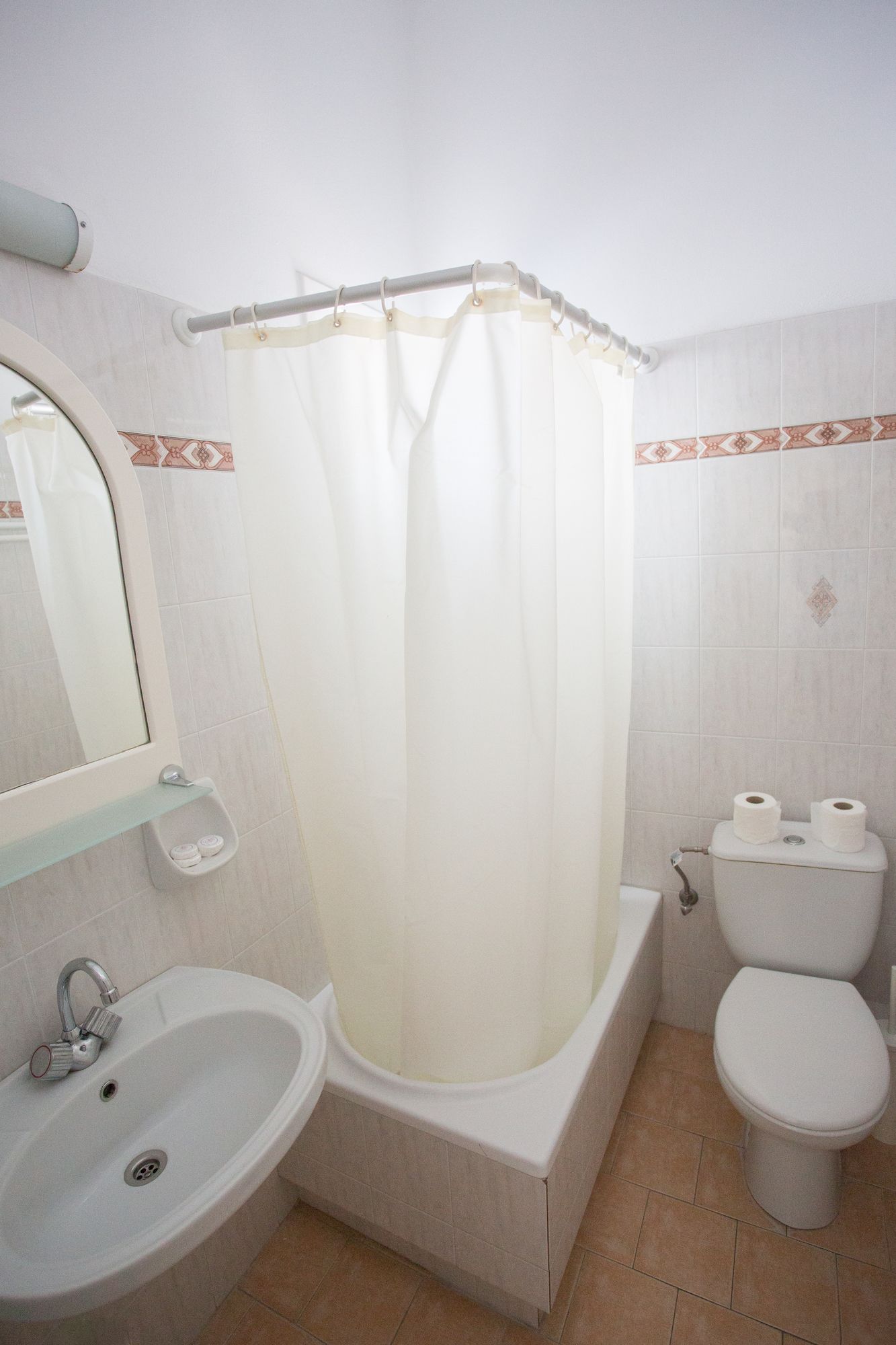 Фото Galinos Hotel