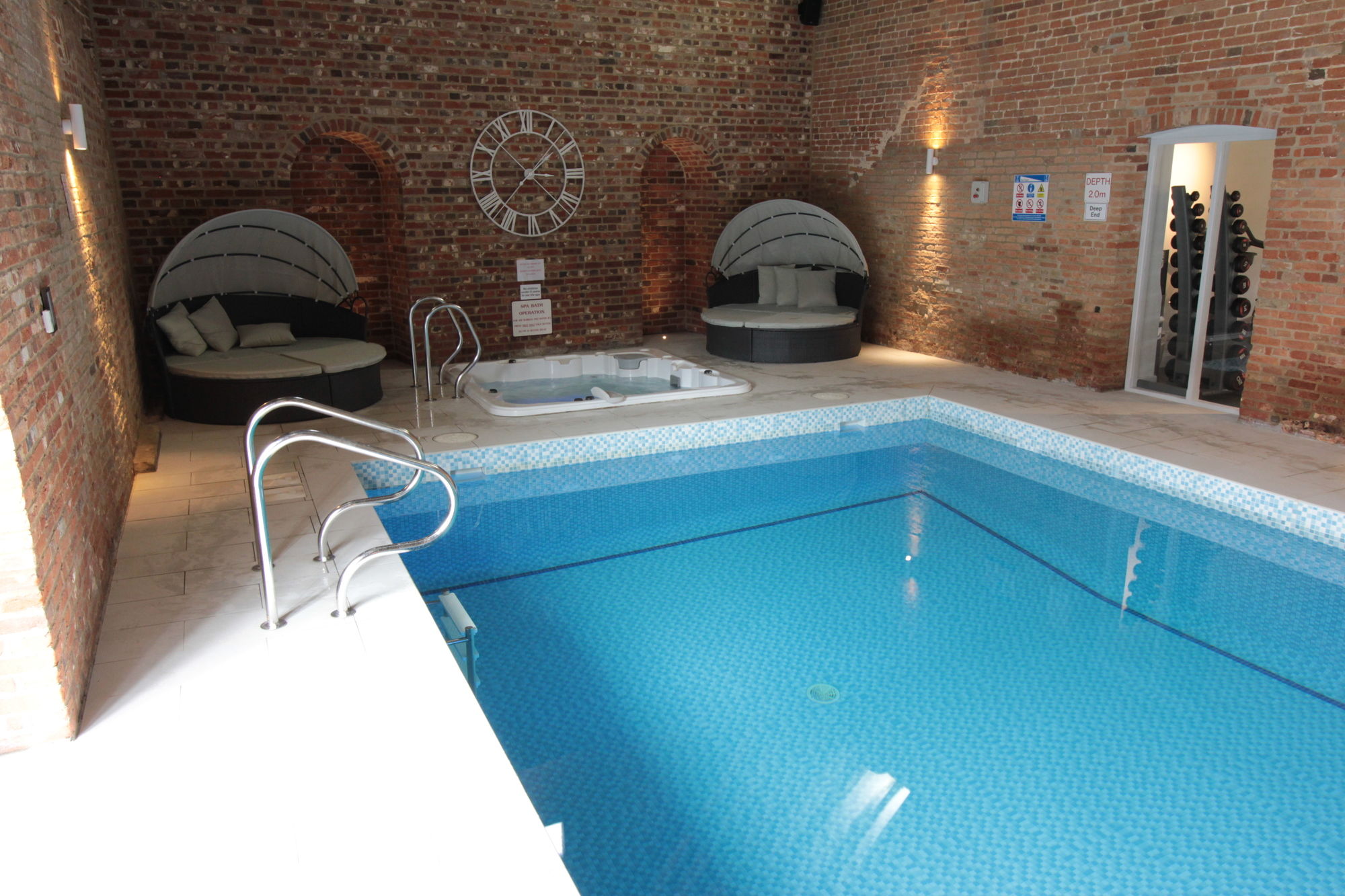 Фото Seckford Hall Hotel & SPA