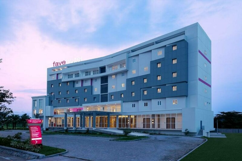 Отель Favehotel Kediri