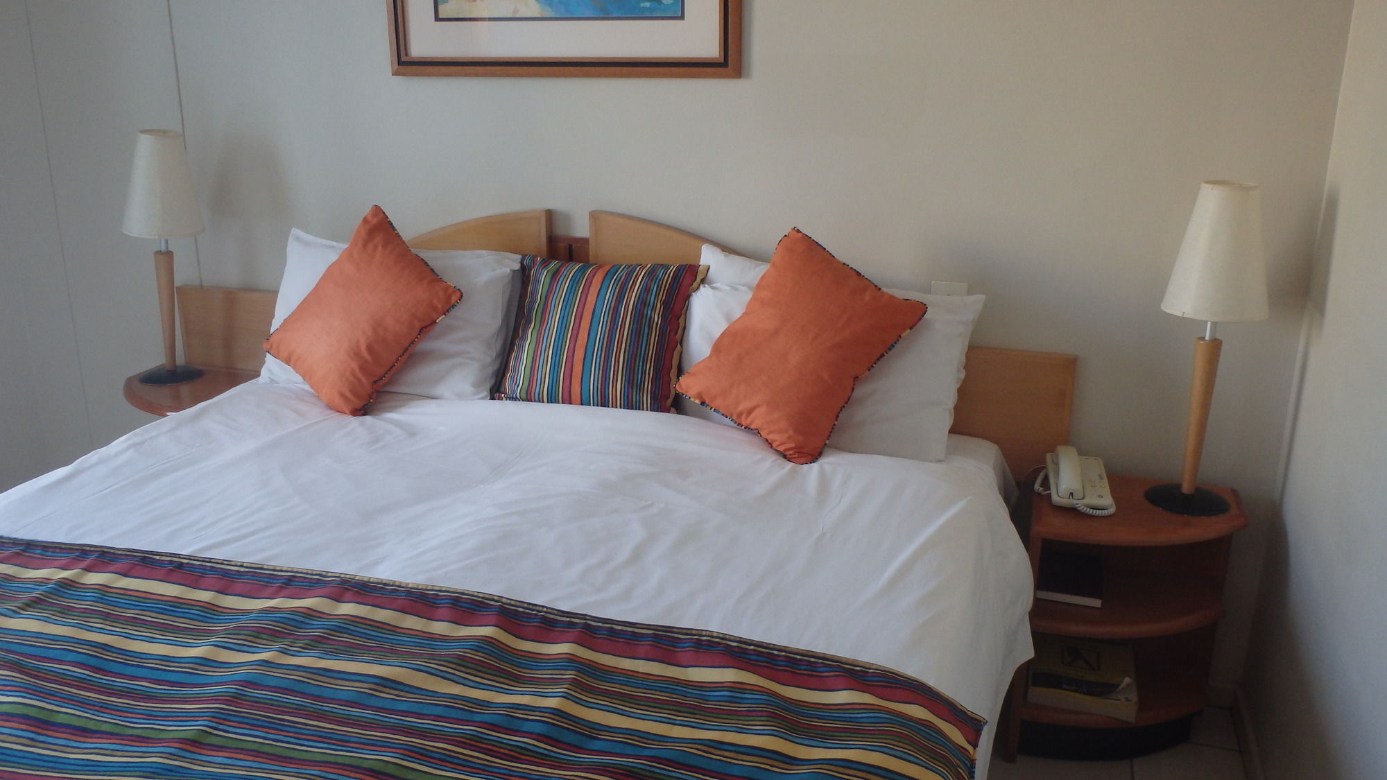 Фото Ocean Breeze Hotel