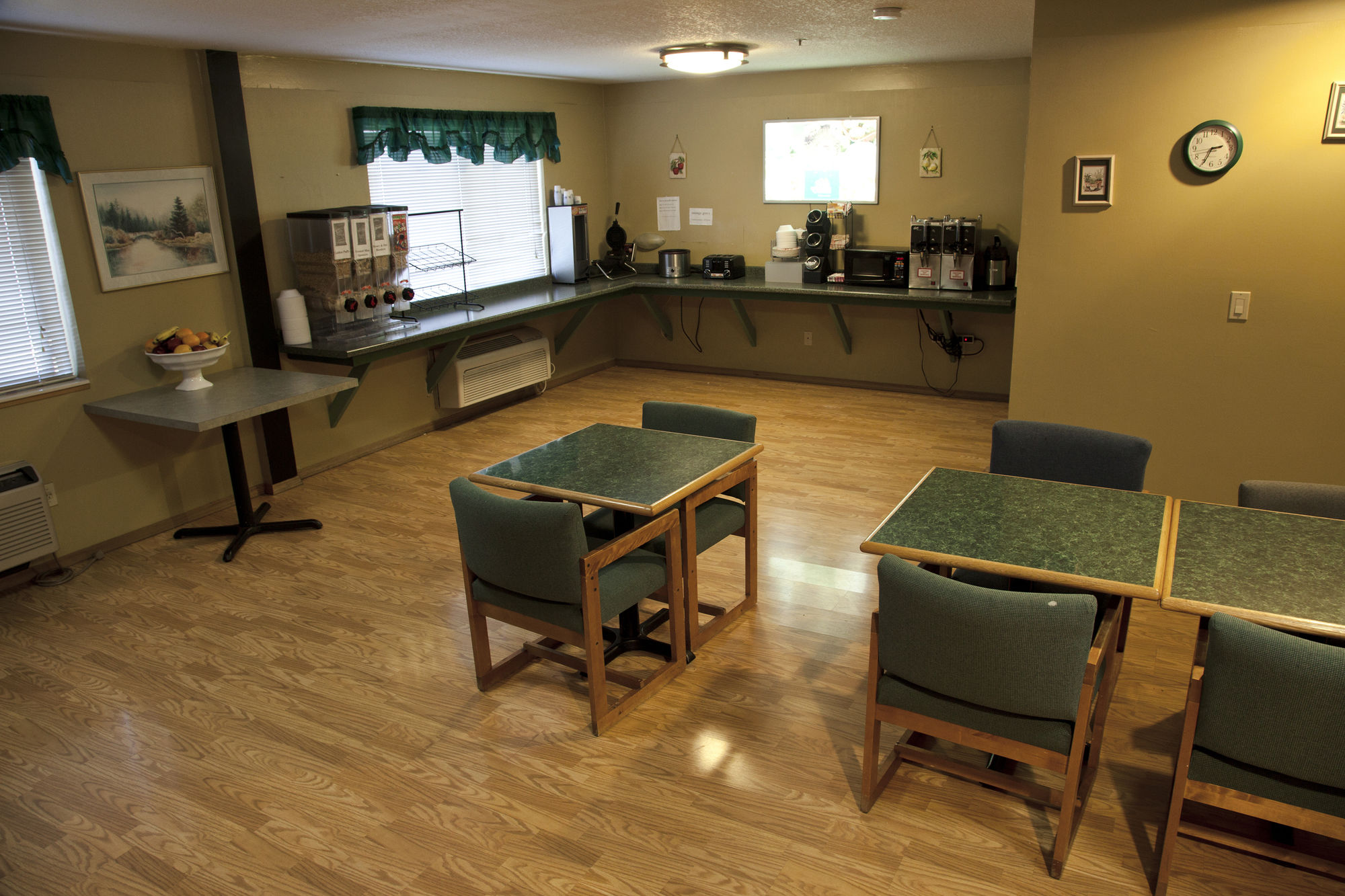 Фото Quality Inn & Suites Wilsonville