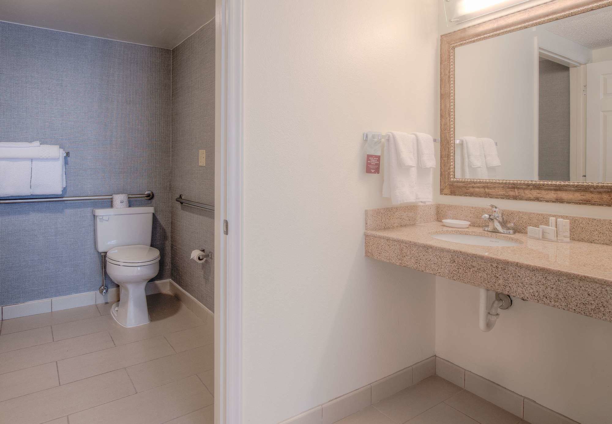 Фото Residence Inn by Marriott Raleigh Crabtree