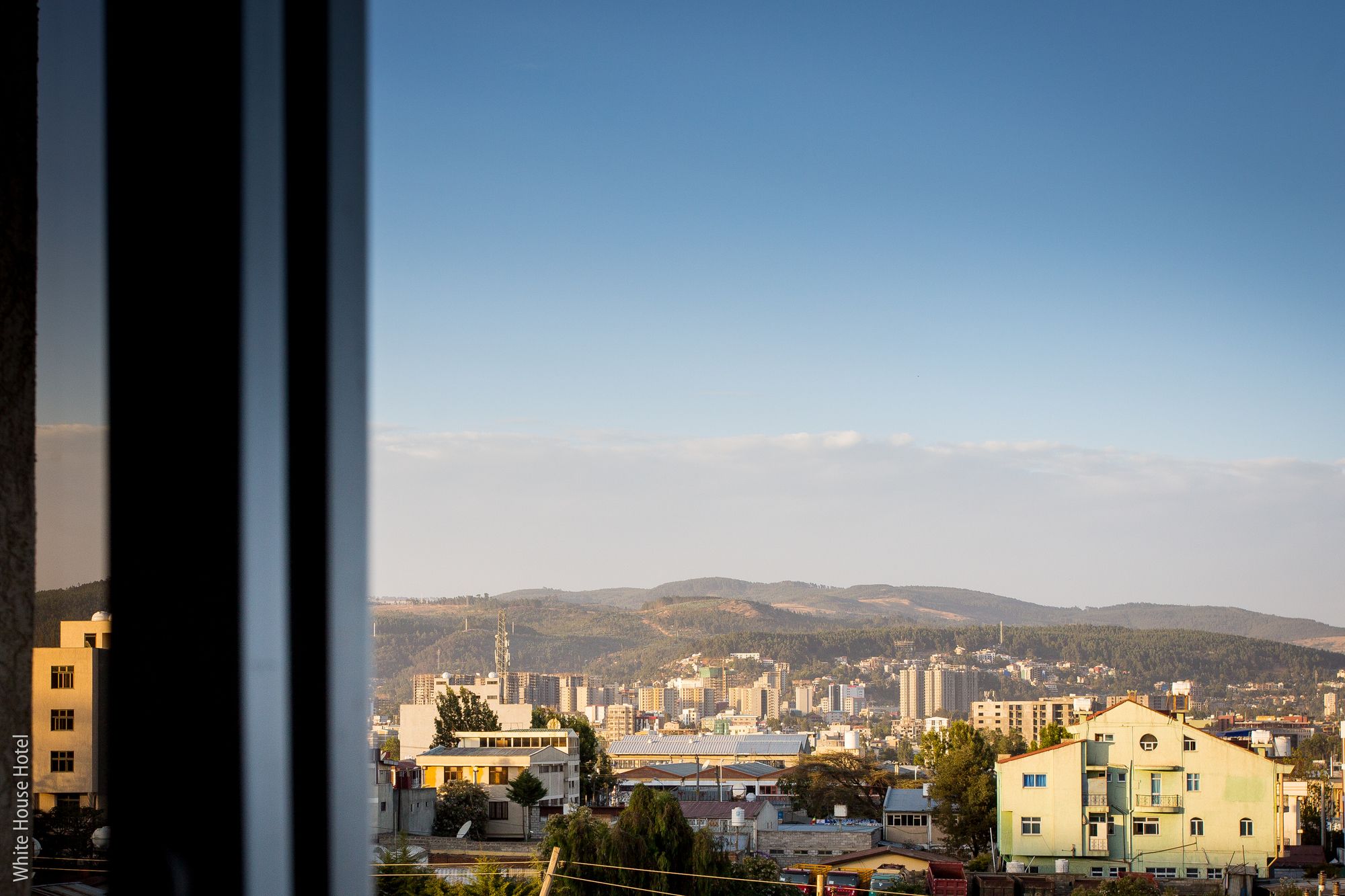 Фото White House Addis Hotel