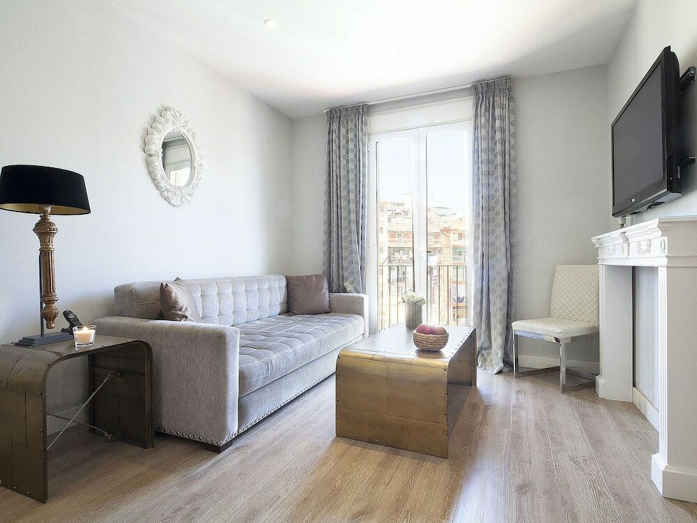 Фото Grandom Suites Barcelona