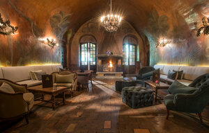 Гостиница Chateau le Cagnard в Кань-сюре-Мер