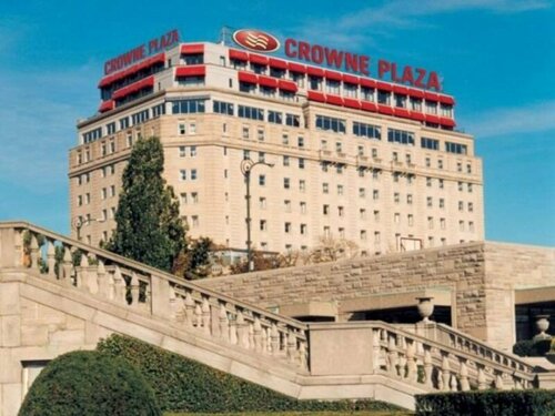 Внешний вид отеля Crowne Plaza Niagara Falls Fallsview в Ниагара-Фолсе, фото 4