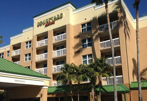 Гостиница Courtyard by Marriott Aventura Mall
