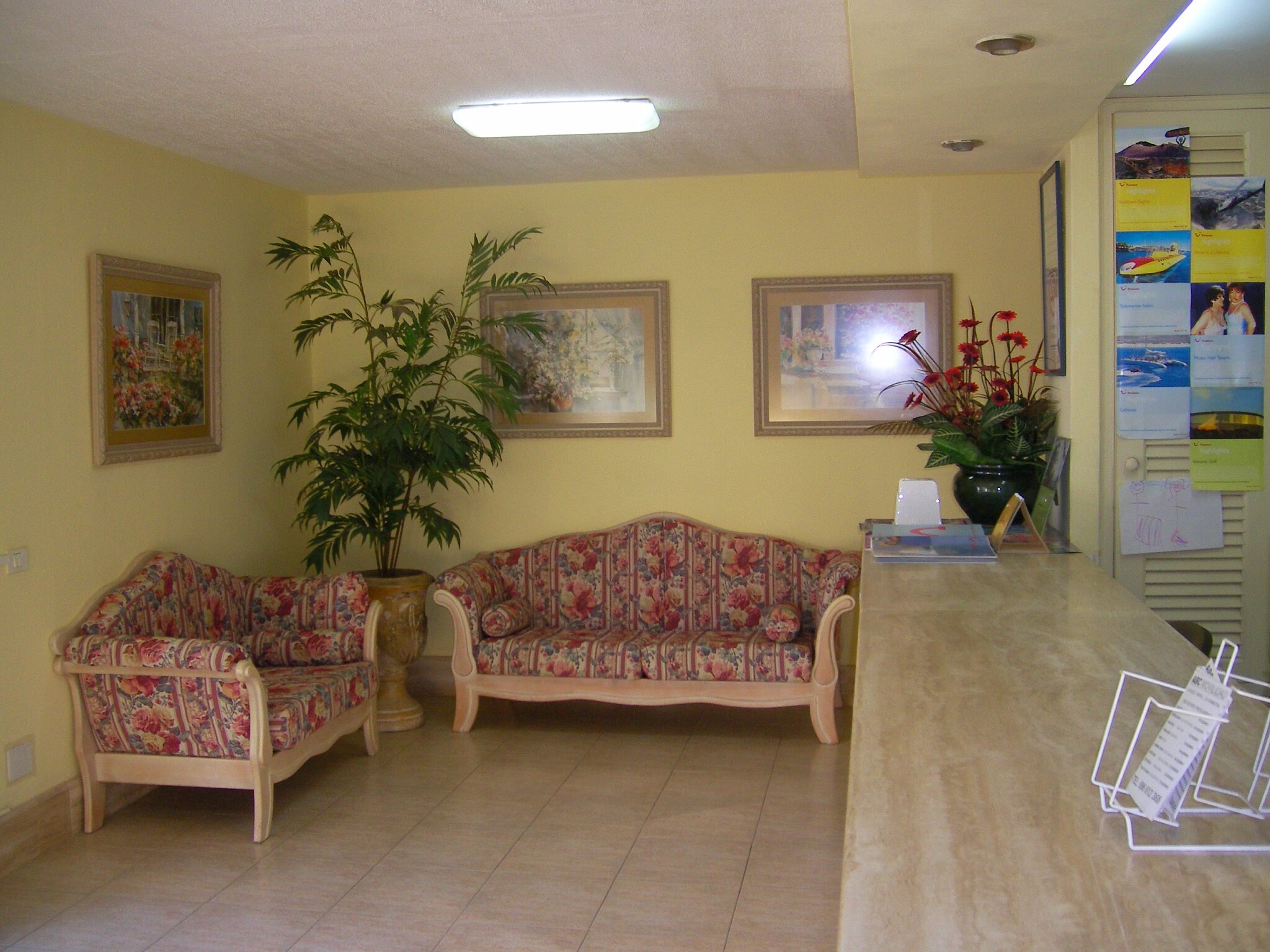 Фото Apartamentos Elena