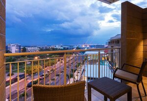 Гостиница Courtyard by Marriott Kingston, Jamaica