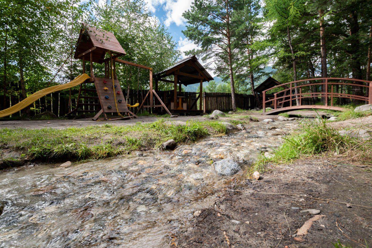 Фото Дом у реки