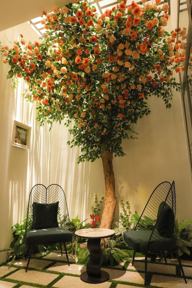 Фото Lanura Saigon Boutique Hotel