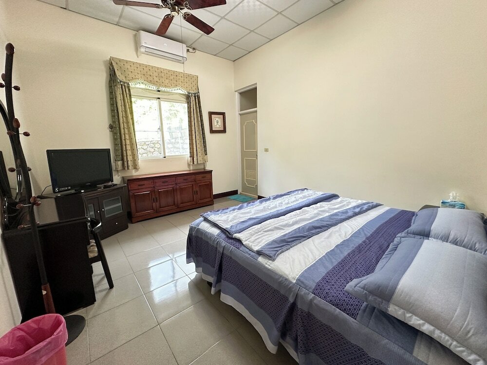 Фото Little girl's home