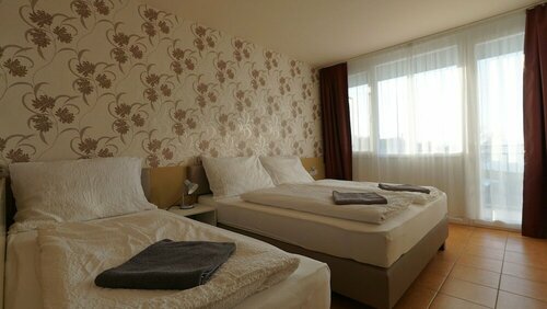 Гостиница Plage Hotel Siófok в Шиофоке