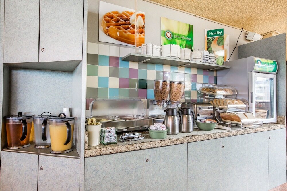 Фото Quality Inn & Suites Hermosa Beach