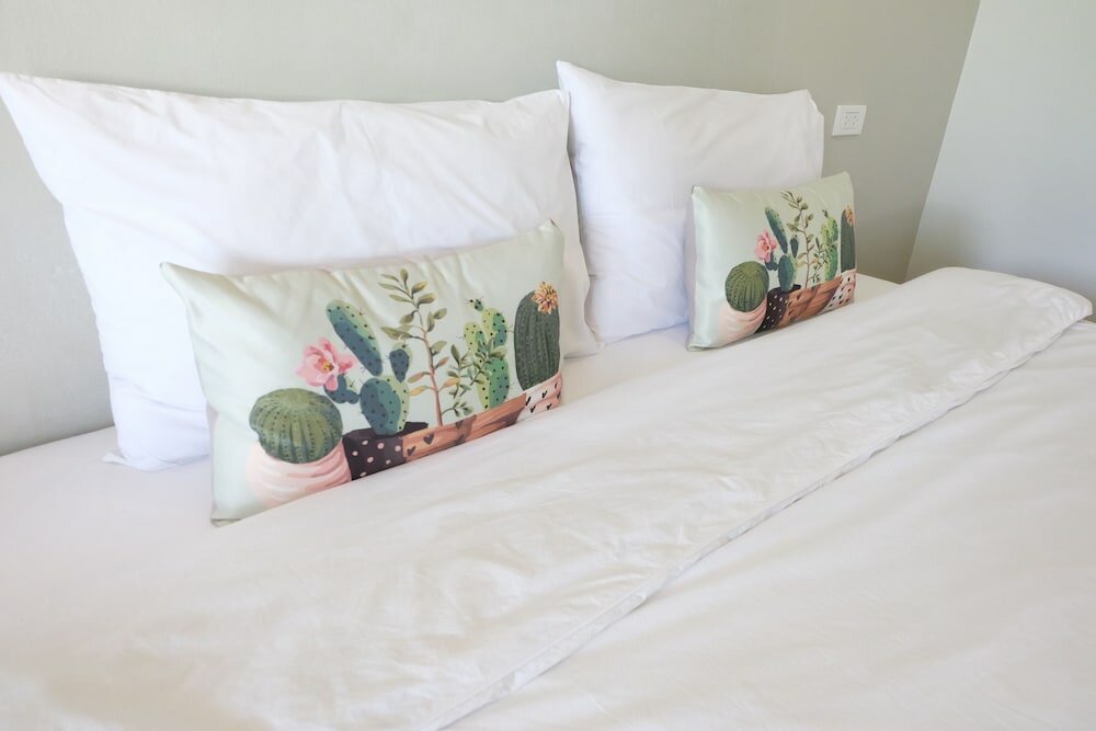 Фото Warm Well Hostel Kanchanaburi