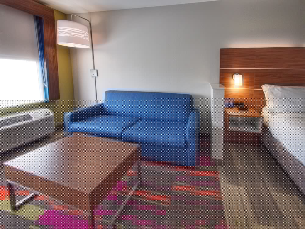 Фото Holiday Inn Express & Suites Moore, an Ihg Hotel