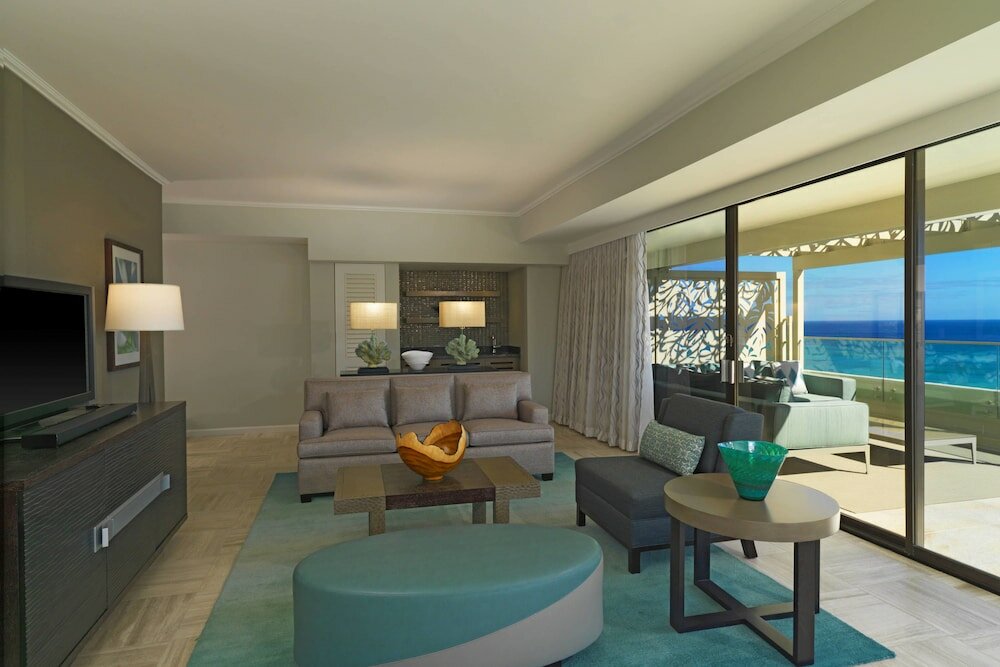 Фото Moana Surfrider, A Westin Resort & SPA, Waikiki Beach