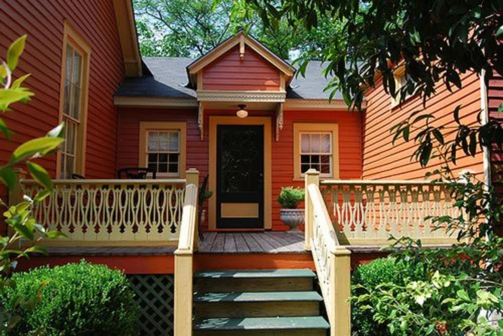 Фото Rothschild-Pound House Inn