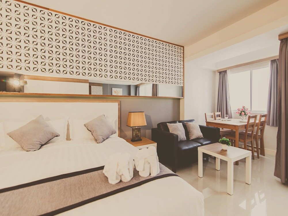 Фото Racha Residence Sri Racha