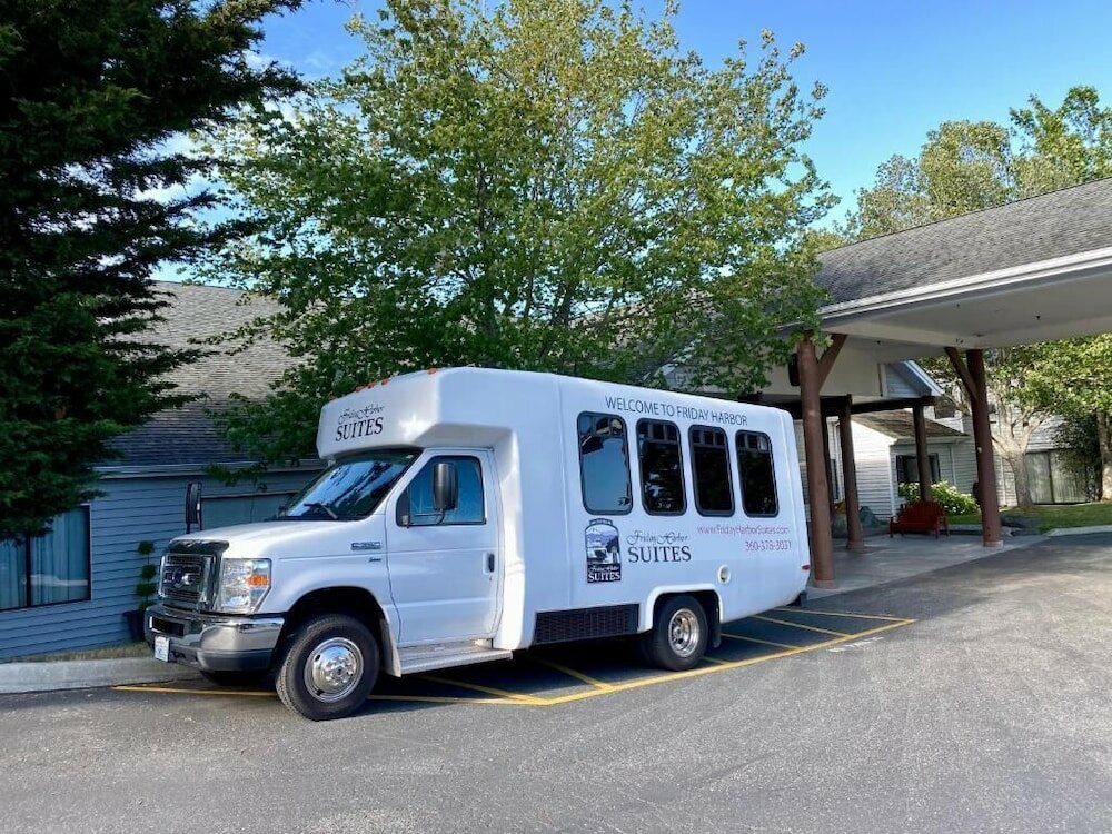 Фото Friday Harbor Suites