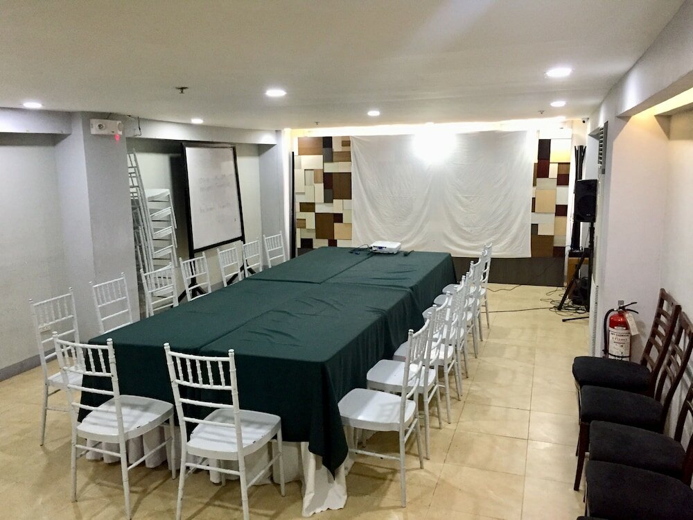 Фото Almont City Hotel