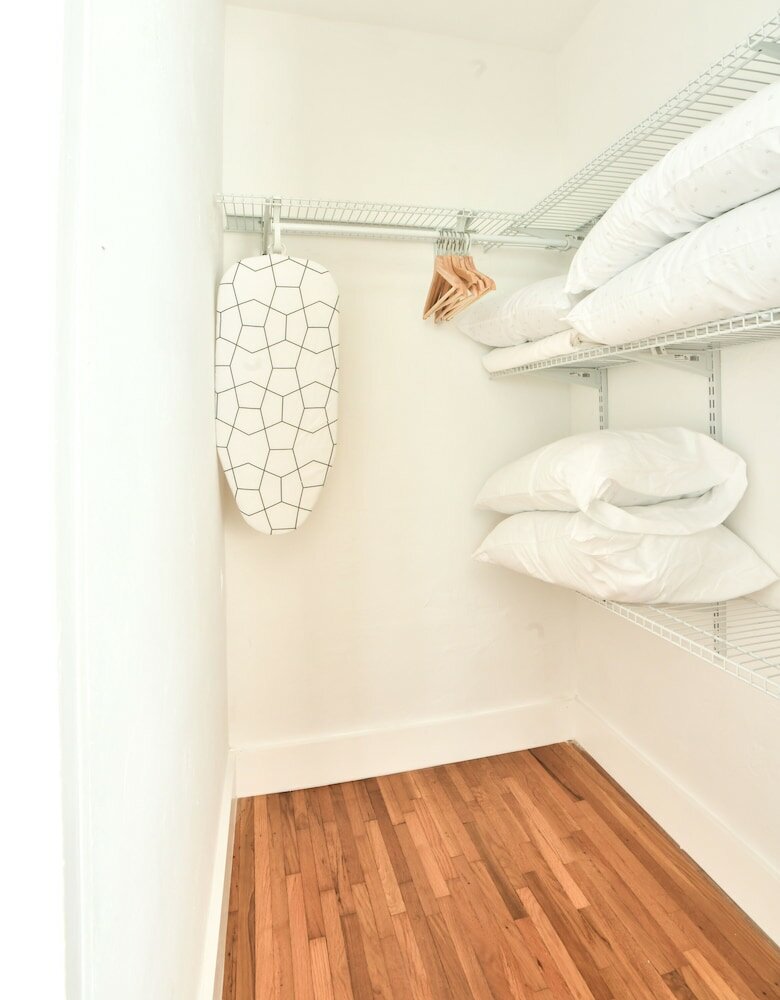 Фото Broadway Suites Downtown by RocketSTAY