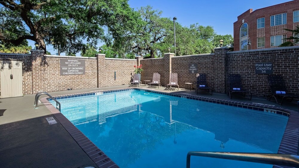 Фото Best Western Savannah Historic District