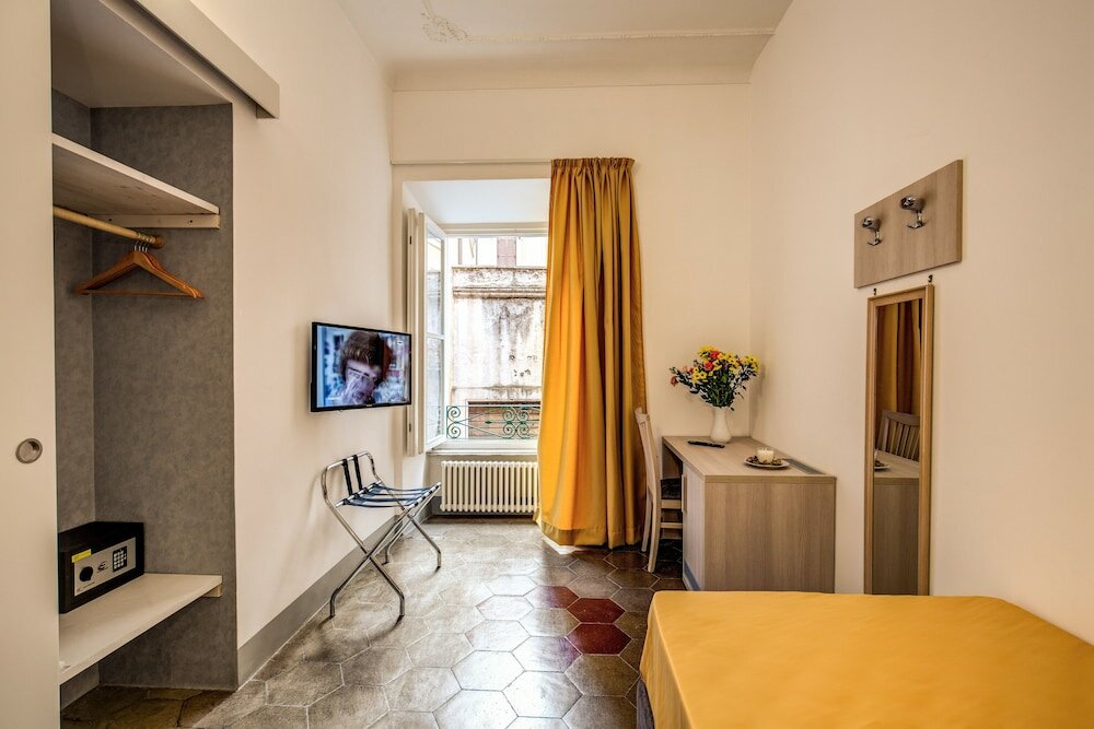 Фото Feronia Guest House