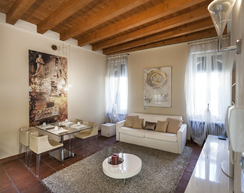 Фото Truly Verona