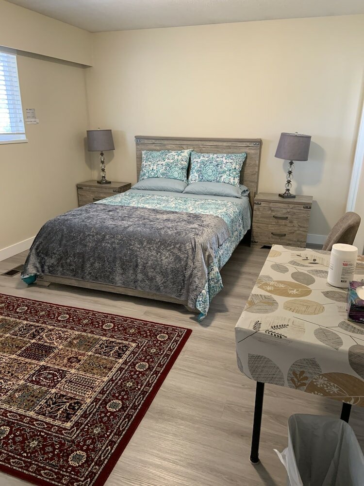 Фото Orchid House