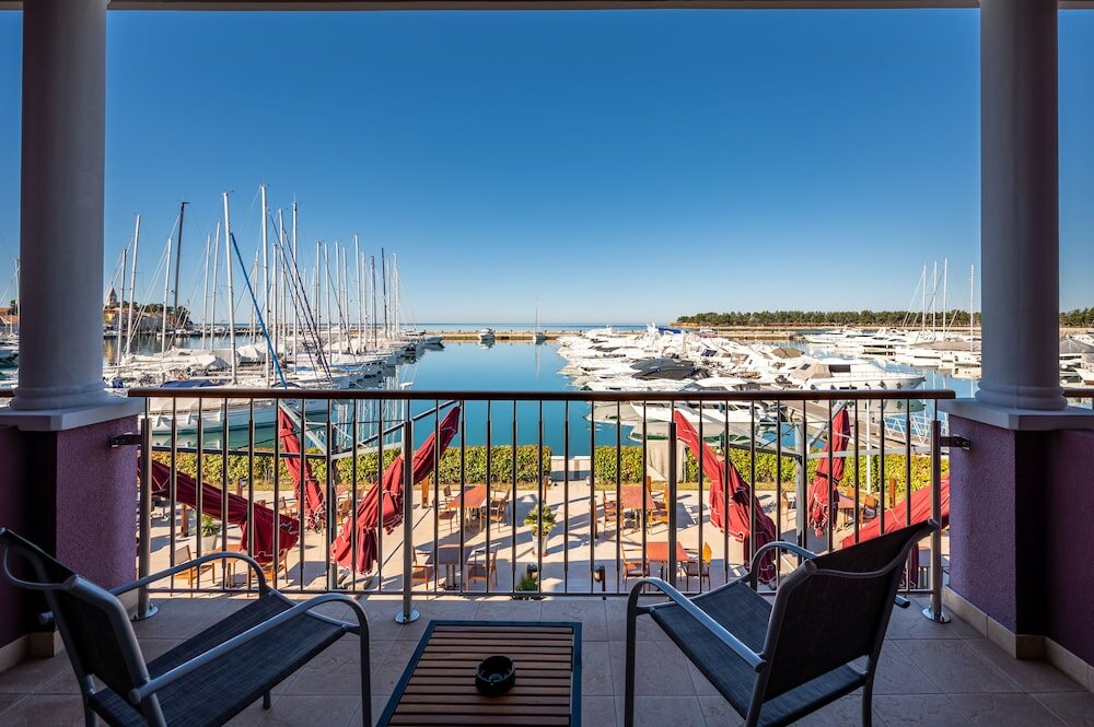 Фото Hotel Nautica