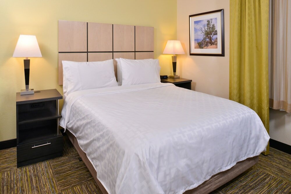 Фото Candlewood Suites Austin-Round Rock, an Ihg Hotel