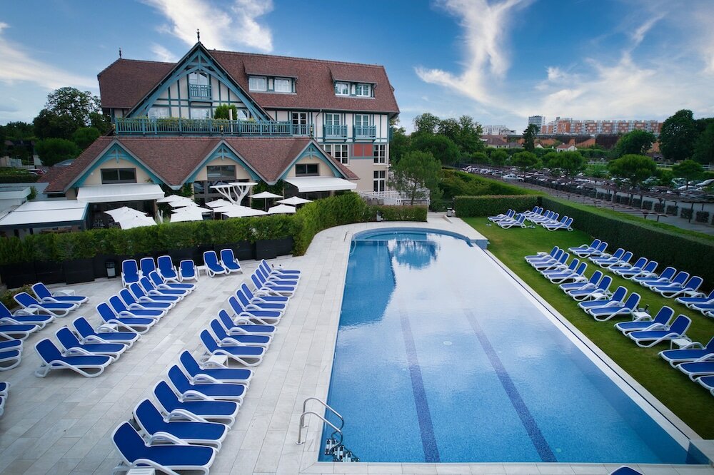 Фото Renaissance Paris Hippodrome De St. Cloud Hotel