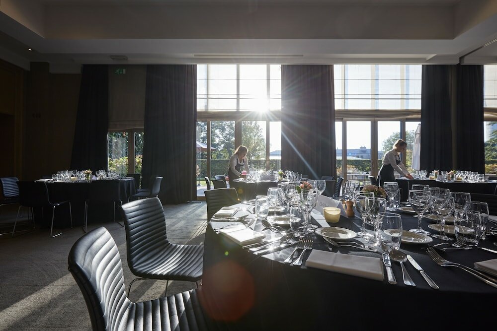 Фото Hotel Serwir