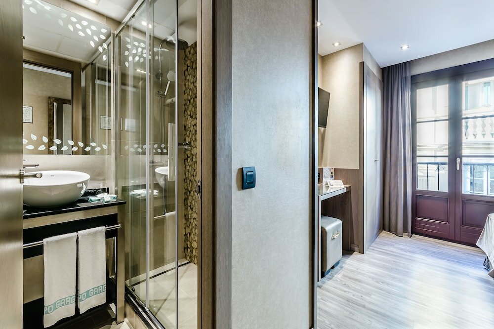 Фото Hotel Suizo