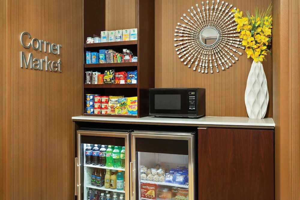 Фото Fairfield Inn & Suites Houston The Woodlands