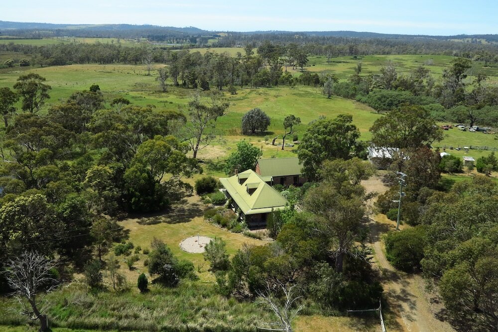 Фото Wind Song Bed & Breakfast