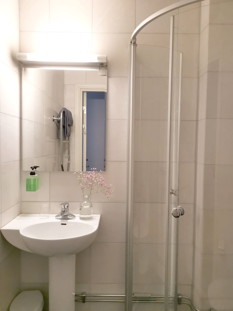 Фото Crystal Plaza Hotel