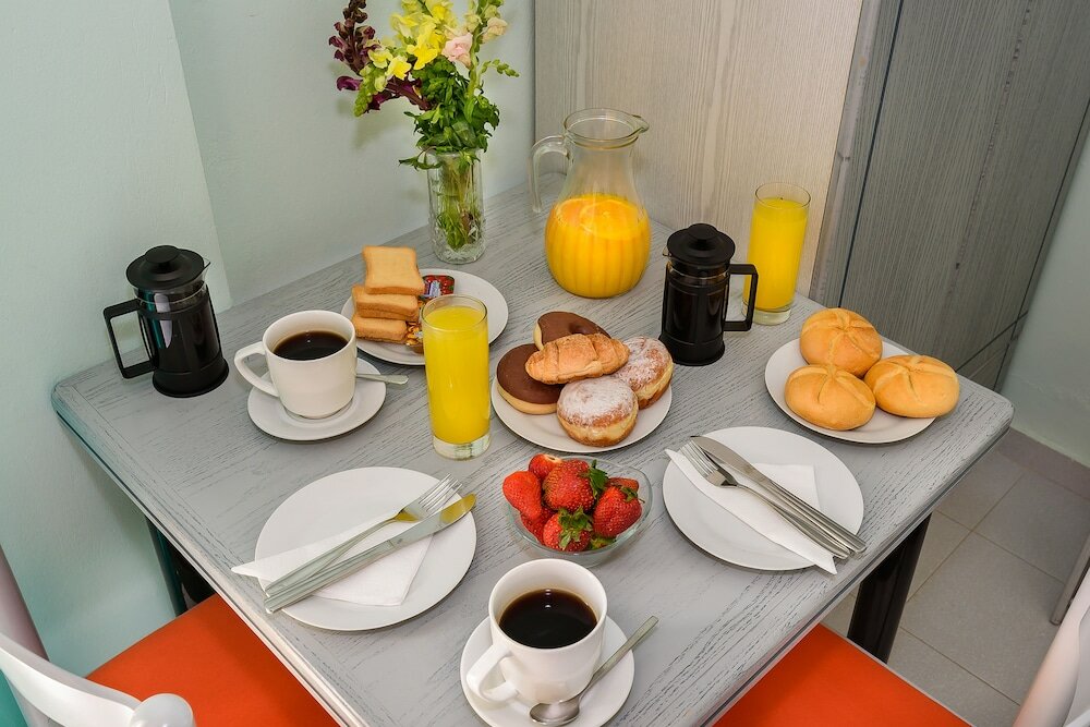 Фото Louladakis Apartments