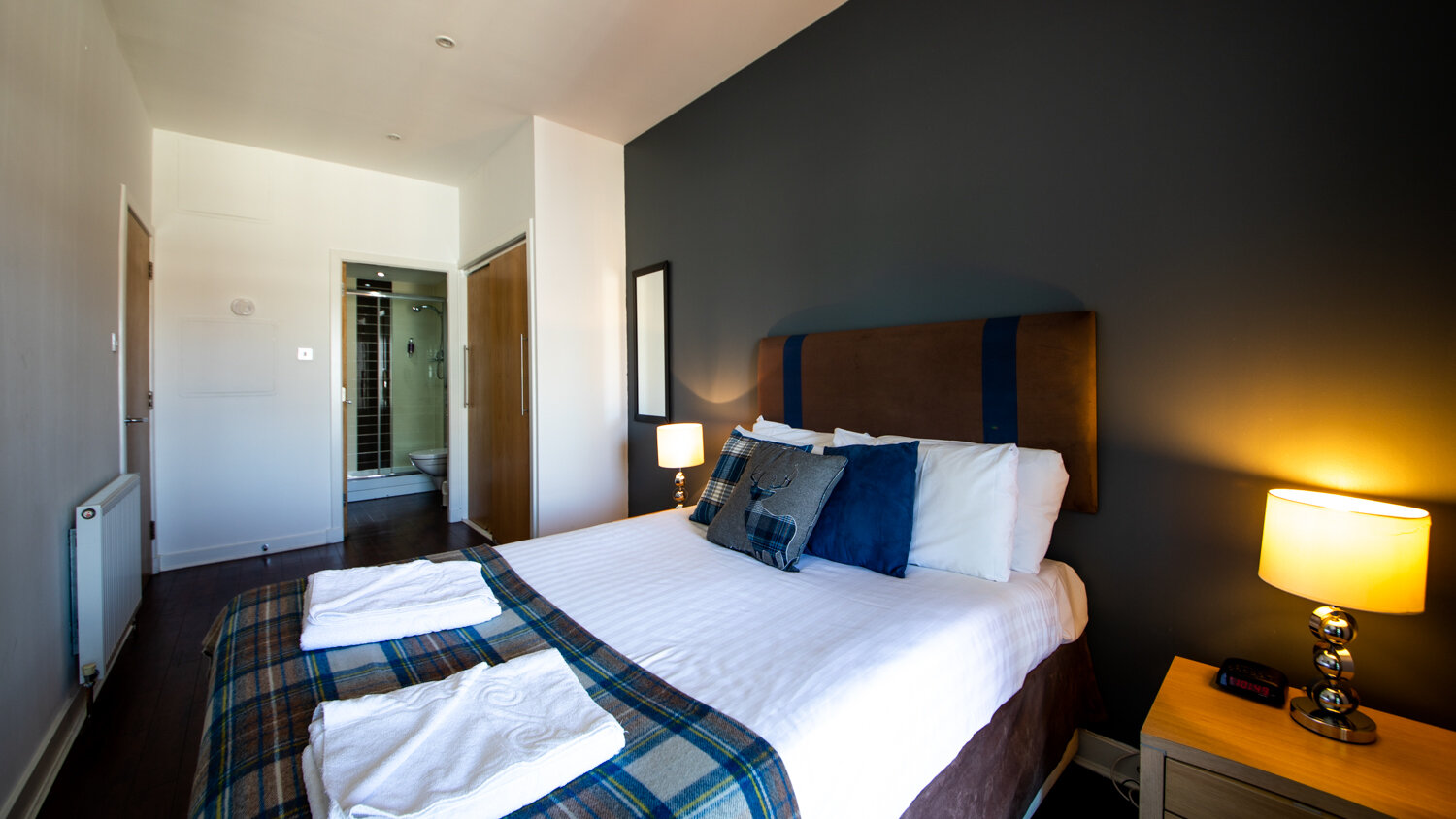 Фото The Spires Serviced Apartments Glasgow