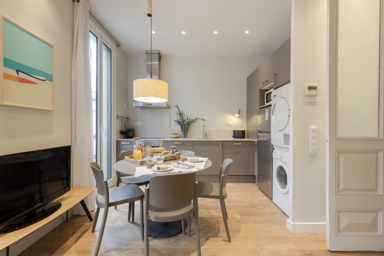 Фото Aspasios Urquinaona Design Hotel