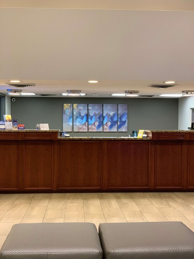 Фото Best Western Tallahassee-Downtown Inn & Suites