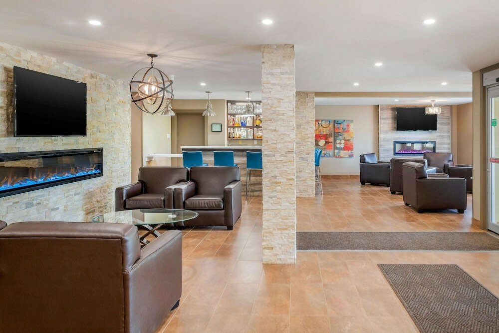 Фото Quality Inn & Suites Bathurst