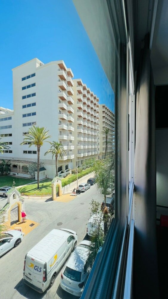 Фото Bajondillo Beach Cozy Inns