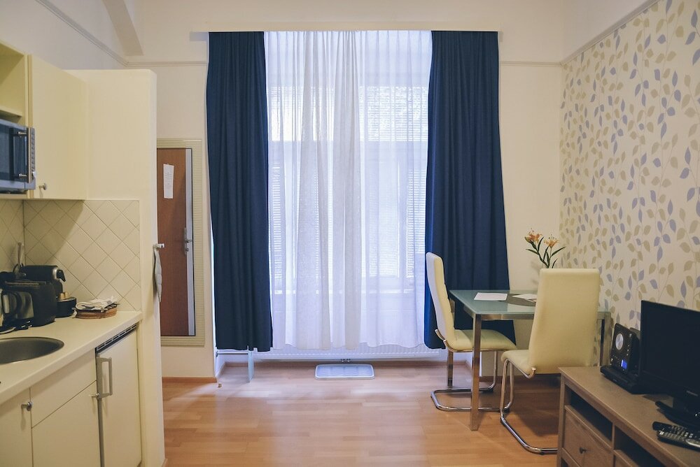 Фото Jl Apartments