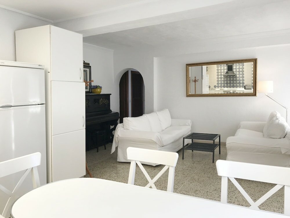 Фото Apartamentos Turisticos La Mundial