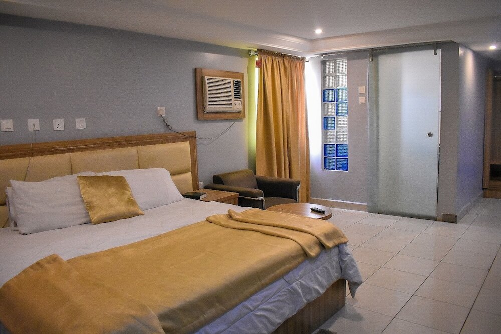 Фото Dublina Suites