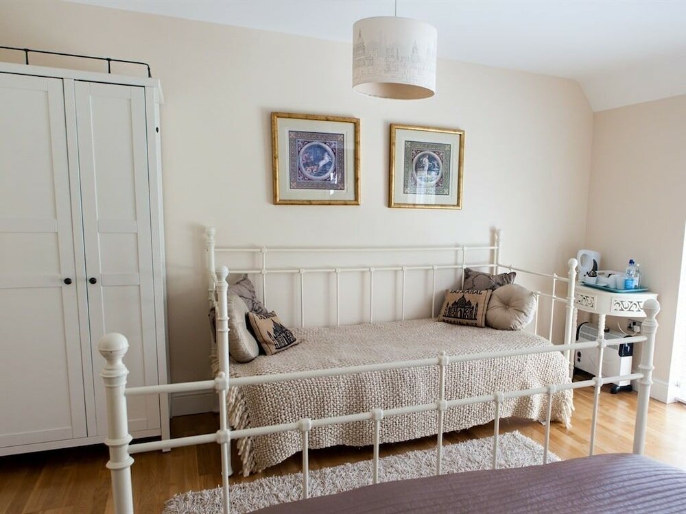 Фото Birch House B&b