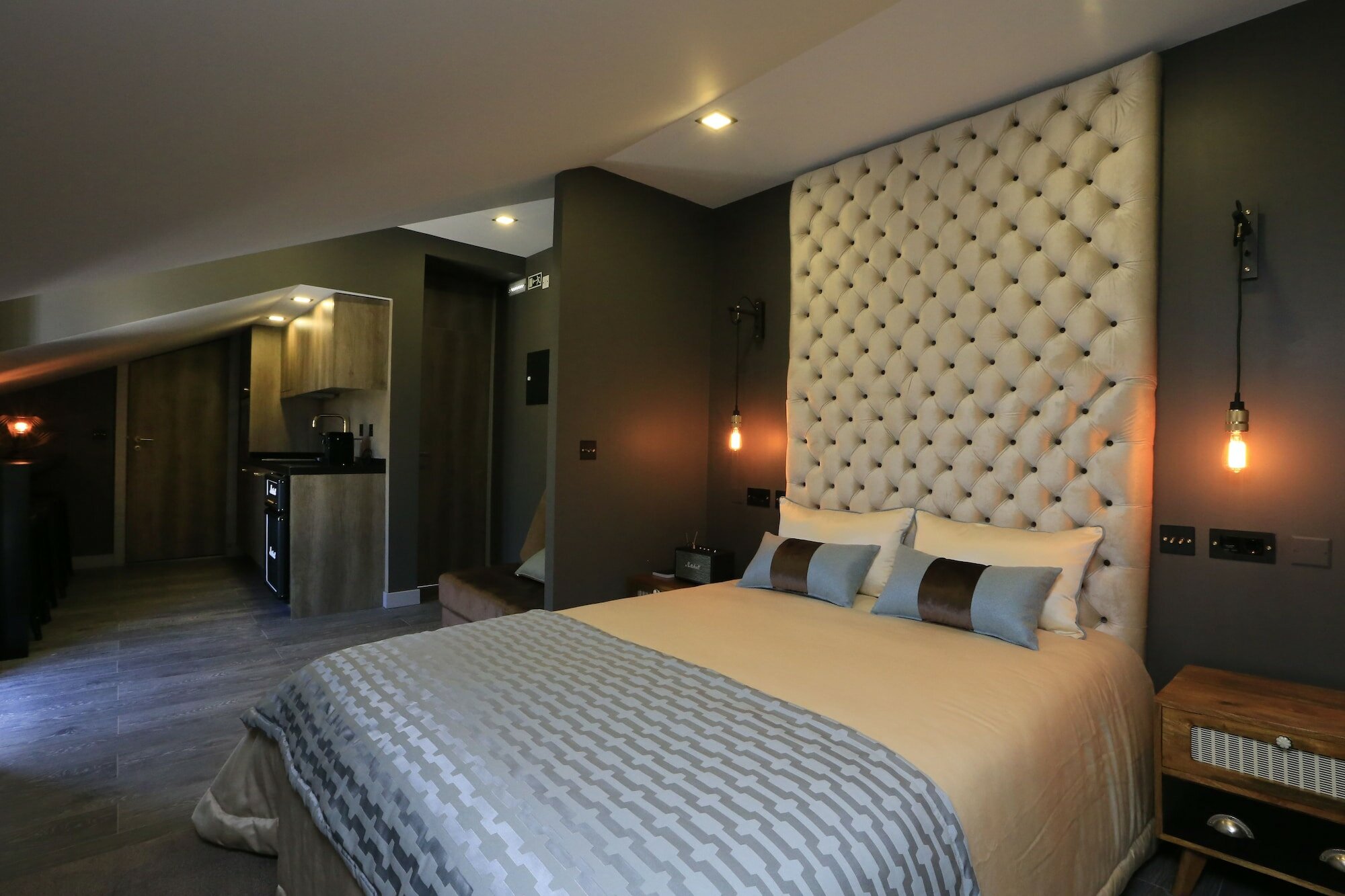 Фото Charm Flats