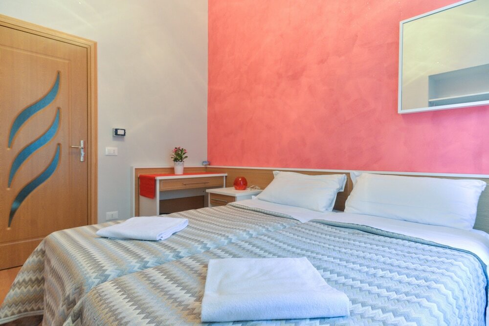 Фото B&t Rooms Trani